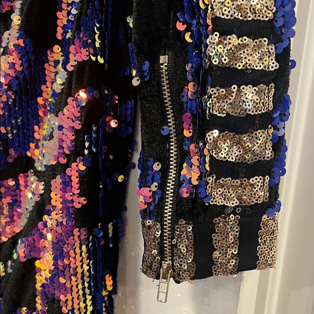 L'ATISTE Black and Blue Sequin Dress - Picture 9 of 10